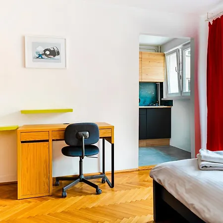 Quiet In The Old Town