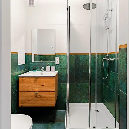 Quiet In The Old Town Varšava